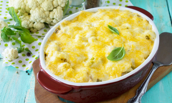 Из обычной капусты можно приготовить вкуснейшую запеканку на всю семью: рецепт 1952 года